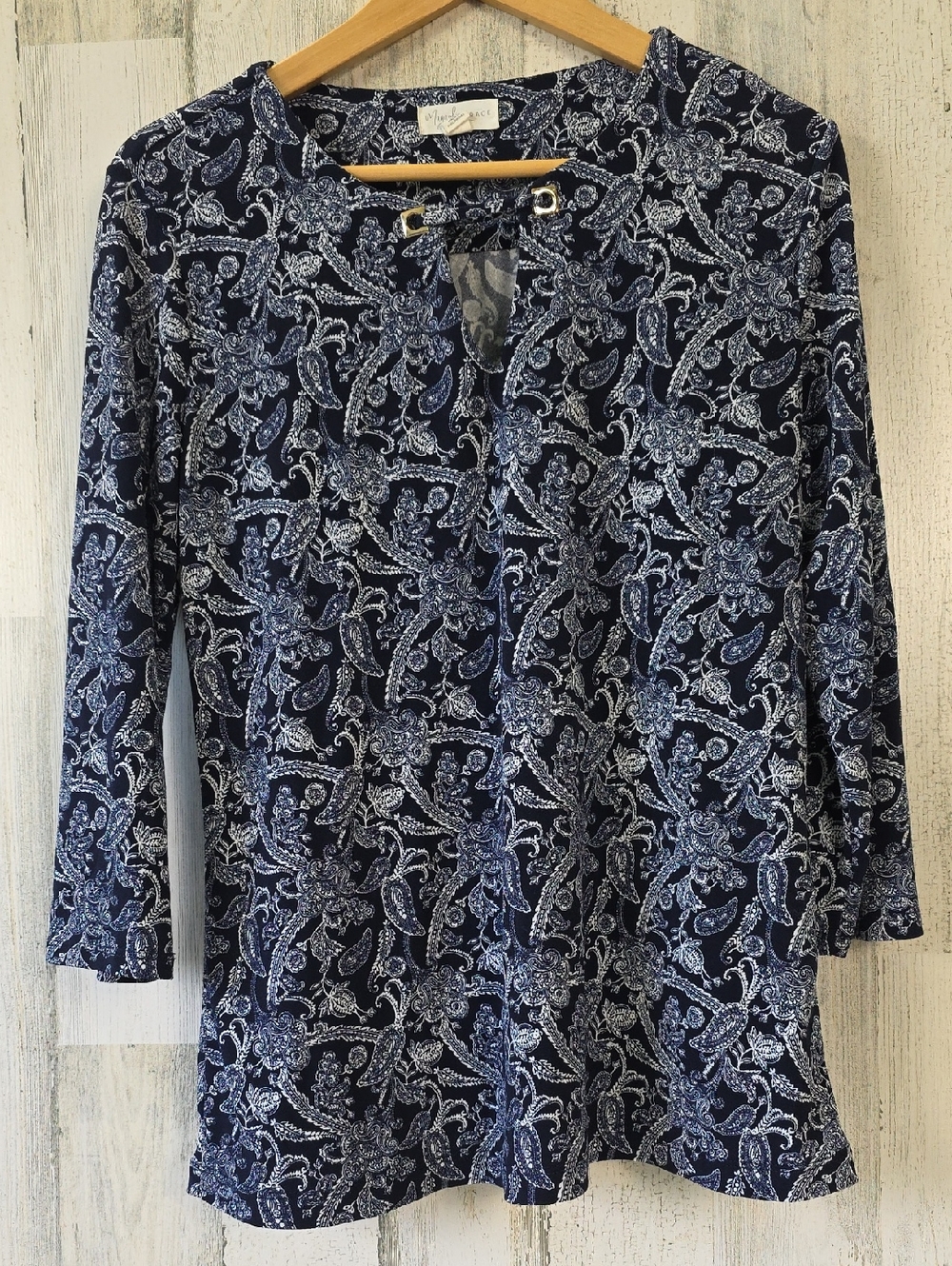 Magnolia Grace Navy and White Paisley Tunic Grommet Neck Size Medium